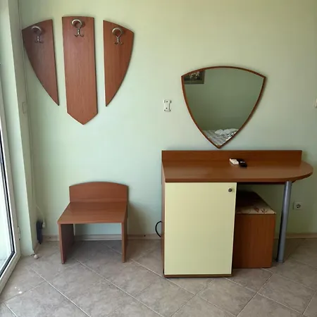 грация 2* Łozenec